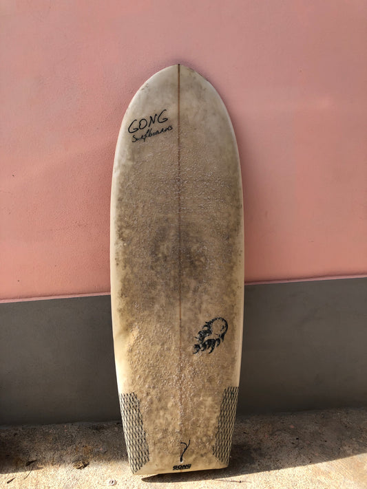 Gong Surfboard